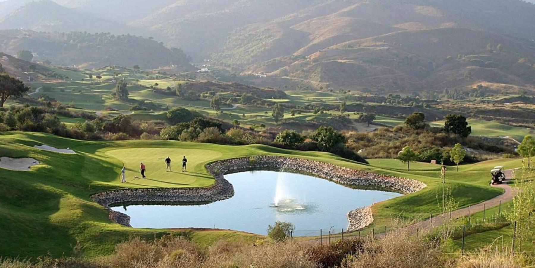 Mediterranean Townhouse Calagolf